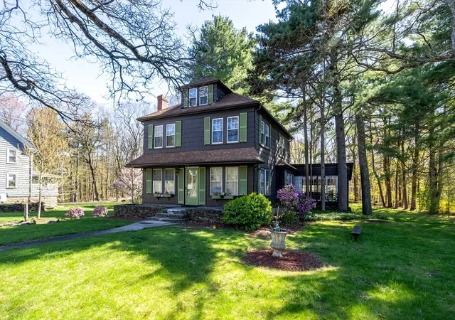 1st image of 846 Massachusetts Ave, Lunenburg, MA 01462 | MLS# 73517140