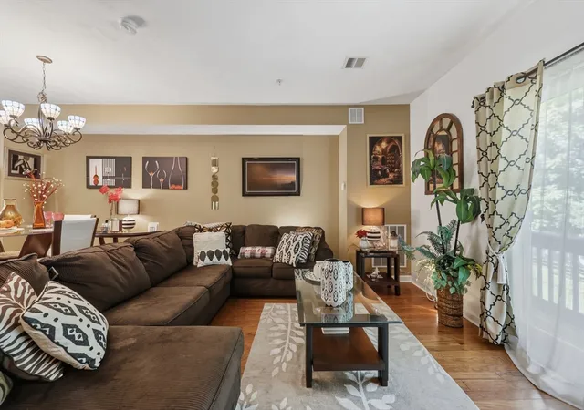 3rd image of 140 Commonwealth Ave #23, North Attleboro, MA 02776 | MLS# 73564652