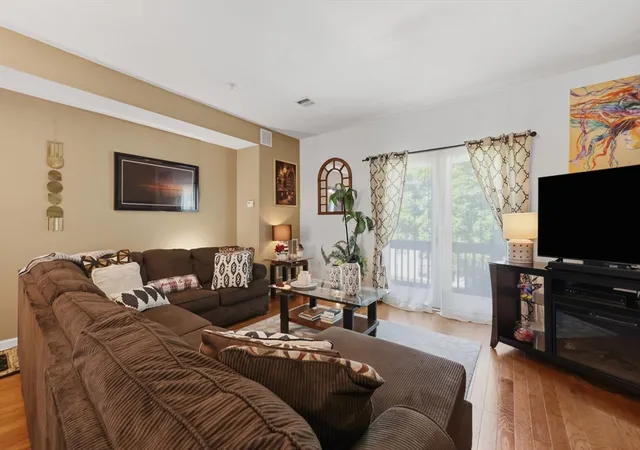 4th image of 140 Commonwealth Ave #23, North Attleboro, MA 02776 | MLS# 73564652