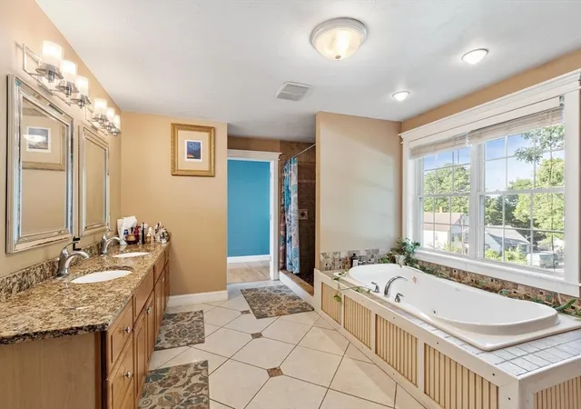 3rd image of 51 Belmont Rd, Leominster, MA 01453 | MLS# 73542591