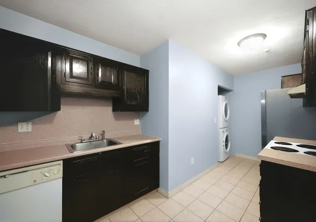 1st image of 123 Elm St #C9, Quincy, MA 02169 | MLS# 73564842
