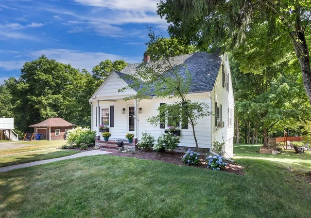 Photo 3 of Sale Pending at 208 S Main St, Hopedale, MA 01747 | MLS# 73544834 | Listing updated on 2026-07-29