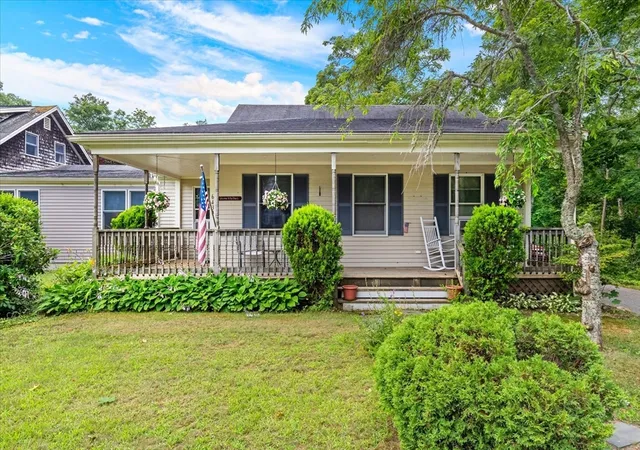 Photo 3 of Single family home for sale at 643 Main St, Harwich, MA 02645 | MLS# 73555500 | Listing updated on 2026-09-19