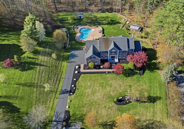 Homes for sale in Grafton, MA | 25 Valley View Dr, Grafton, MA 01536 | MLS# 73513595