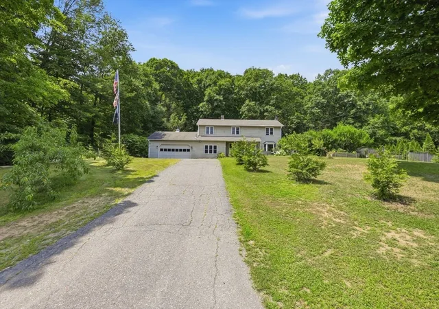 Homes for sale in Granville, MA | 75 Blandford Rd, Granville, MA 01034 | MLS# 73549817