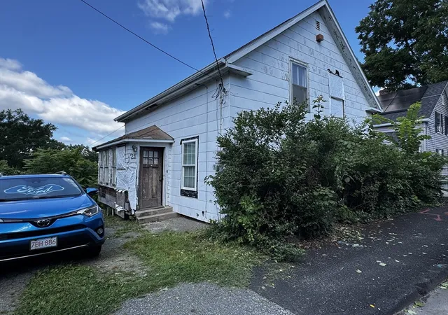 Photo 1 of Single family home for sale at 21 Dryden St, Worcester, MA 01605 | MLS# 73552071 | Listing updated on 2026-07-24