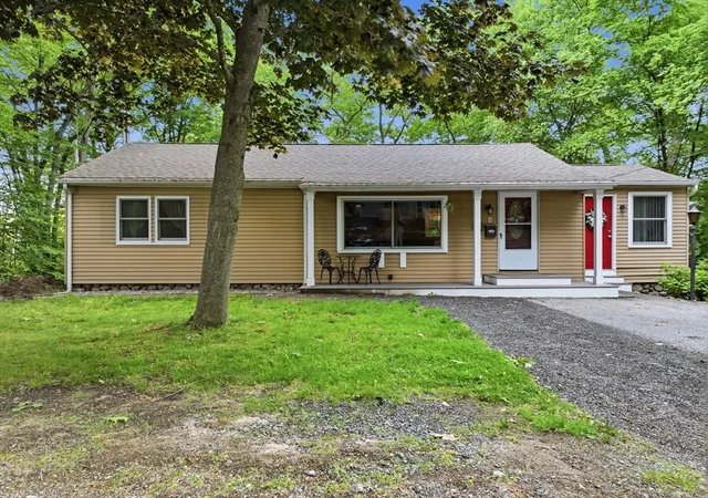 Homes for sale in Auburn, MA | 8 Woodside Ter, Auburn, MA 01501 | MLS# 73528928