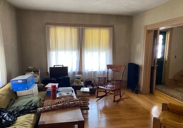 3rd image of 2 Orris Pl, Melrose, MA 02176 | MLS# 73543388