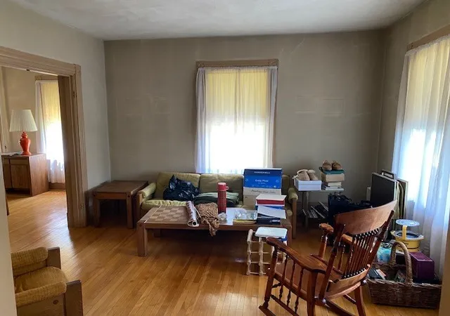 4th image of 2 Orris Pl, Melrose, MA 02176 | MLS# 73543388