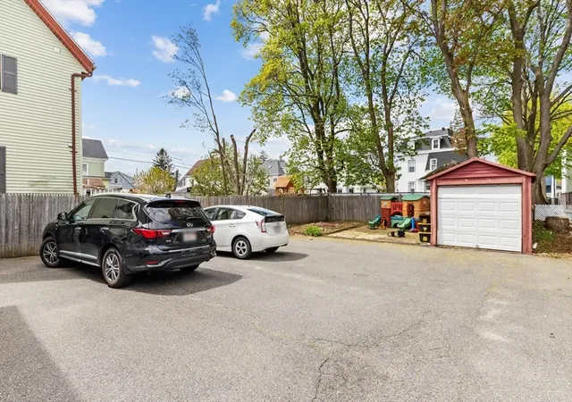 35th image of 292 Broadway, Malden, MA 02148 | MLS# 73513777