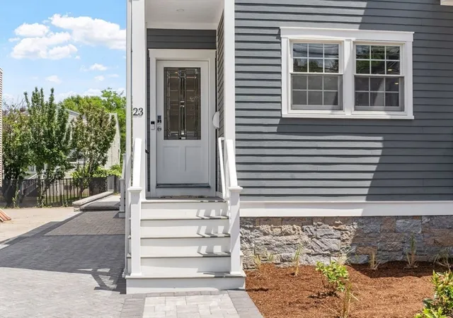 3rd image of 23 Trowbridge St #23, Belmont, MA 02478 | MLS# 73538251