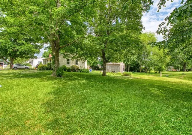 Homes for sale in Rockland, MA | 490 North Ave, Rockland, MA 02370 | MLS# 73539757
