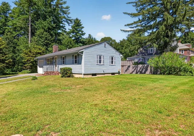 3rd image of 1 Vincent St, Middleboro, MA 02346 | MLS# 73568219