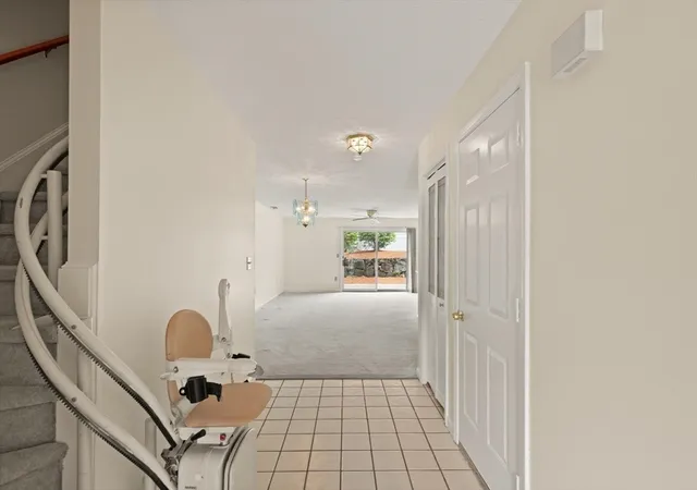 Listing Photo 4 - Condo for sale in building located at 19 Olde Vlg Dr, Salem, MA 01970 - Unit #1603