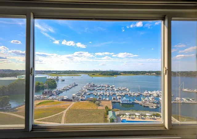 2nd image of 200 Cove Way #1002, Quincy, MA 02169 | MLS# 73566154