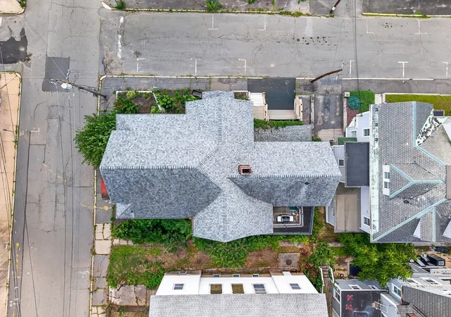 4th image of 58 Oliver St, Fitchburg, MA 01420 | MLS# 73556860