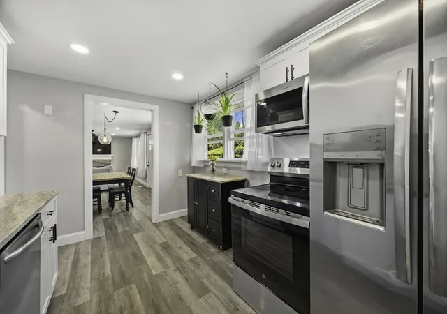 Photo 3 of Single family home for sale at 140 Everett St, Easthampton, MA 01027 | MLS# 73553985 | Listing updated on 2026-10-04