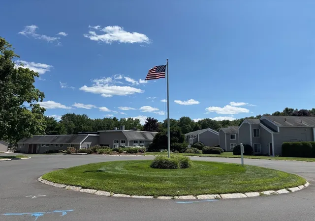 25th image of 220 Nassau Dr #220, Springfield, MA 01129 | MLS# 73553151
