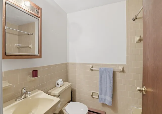 Photo 2 of Condo for sale at 115 W Squantum St #513, Quincy, MA 02171 | MLS# 73569740 | Listing updated on 2026-09-01