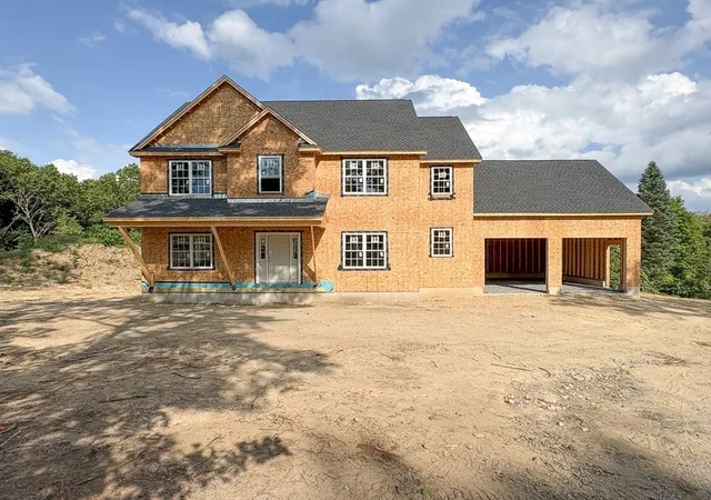 Photo 2 of Single family home for sale at 232 West Townsend Rd, Lunenburg, MA 01462 | MLS# 73569637 | Listing updated on 2026-09-01