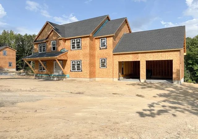 Photo 3 of Single family home for sale at 232 West Townsend Rd, Lunenburg, MA 01462 | MLS# 73569637 | Listing updated on 2026-09-01