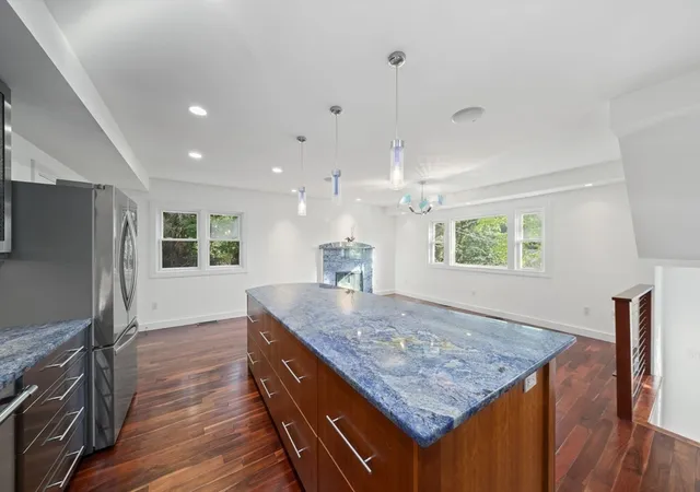 Photo 3 of Single family home for sale at 122 Parke Ave, Quincy, MA 02171 | MLS# 73525862 | Listing updated on 2026-09-17