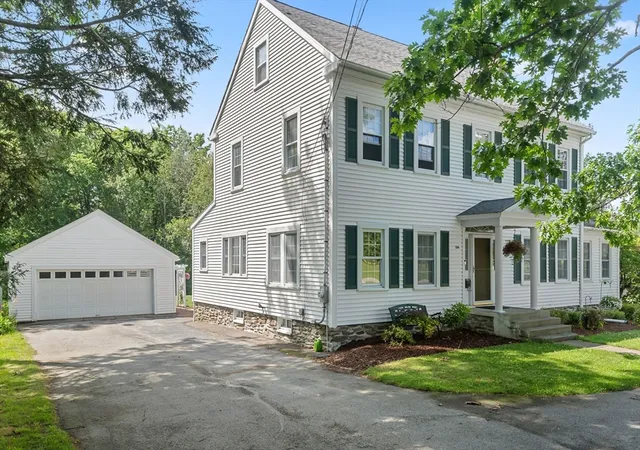 Homes for sale in Leicester, MA | 306 Pleasant St, Leicester, MA 01524 | MLS# 73543319