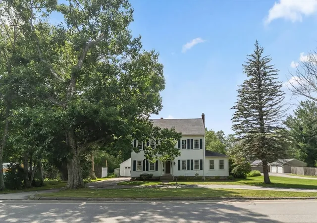 Homes for sale in Leicester, MA | 306 Pleasant St, Leicester, MA 01524 | MLS# 73543319