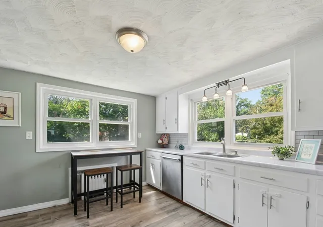 4th image of 92 Union Street, West Bridgewater, MA 02379 | MLS# 73551164