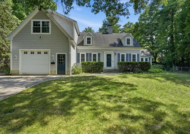Homes for sale in Hingham, MA | 94 High St, Hingham, MA 02043 | MLS# 73547560