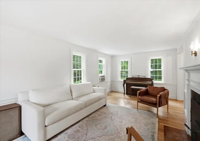 Homes for sale in Hingham, MA | 94 High St, Hingham, MA 02043 | MLS# 73547560