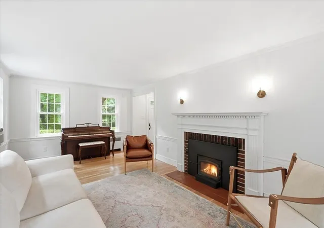 Homes for sale in Hingham, MA | 94 High St, Hingham, MA 02043 | MLS# 73547560
