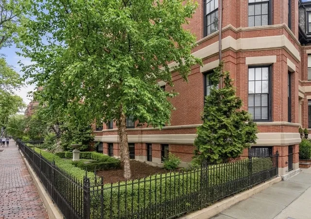 Homes for sale in Boston, MA | 11 Exeter Street #2, Boston, MA 02116 | MLS# 73512798