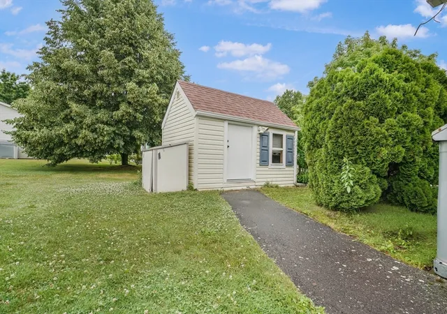 Homes for sale in Tiverton, RI | 4 Nightingale Lane, Tiverton, RI 02878 | MLS# 73541926