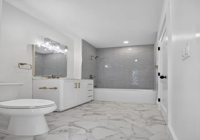 5th image of 533 Washington Street #3, Boston, MA 02111 | MLS# 73559227