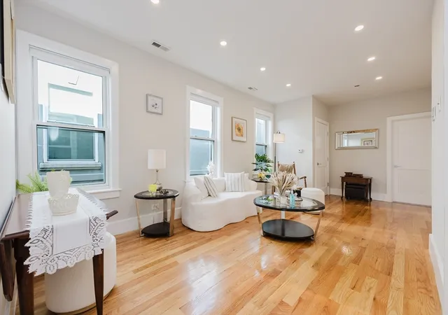 Homes for sale in Boston, MA | 326 Chelsea St, Boston, MA 02128