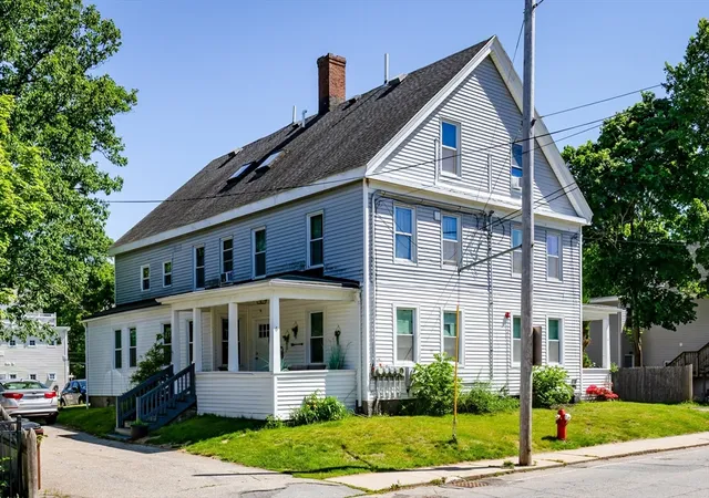 Homes for sale in Amesbury, MA | 4a Congress St #3, Amesbury, MA 01913 | MLS# 73533444