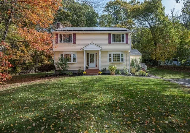 Homes for sale in Bellingham, MA | 194 Paine Street, Bellingham, MA 02019 | MLS# 73445725