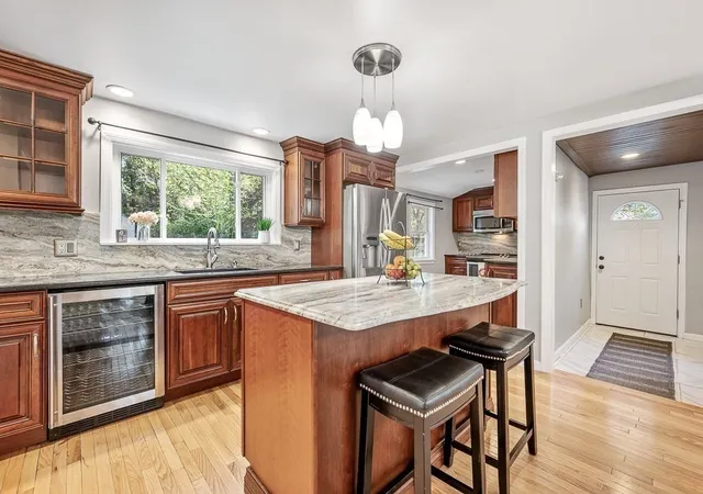 Homes for sale in Bellingham, MA | 194 Paine Street, Bellingham, MA 02019 | MLS# 73445725