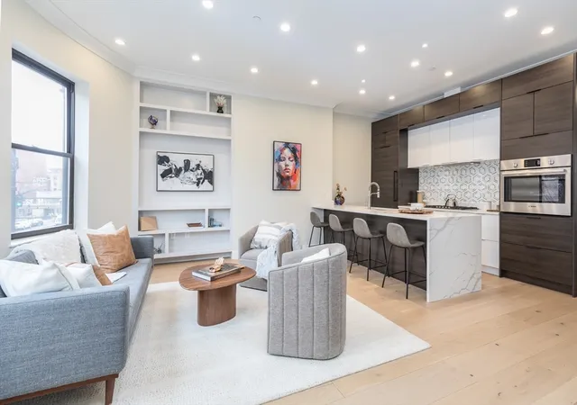 1st image of 577 Massachusetts Ave #3, Boston, MA 02118 | MLS# 73475369