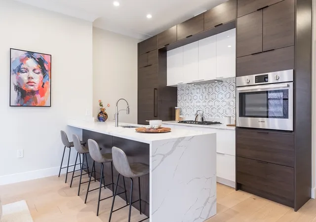 2nd image of 577 Massachusetts Ave #3, Boston, MA 02118 | MLS# 73475369