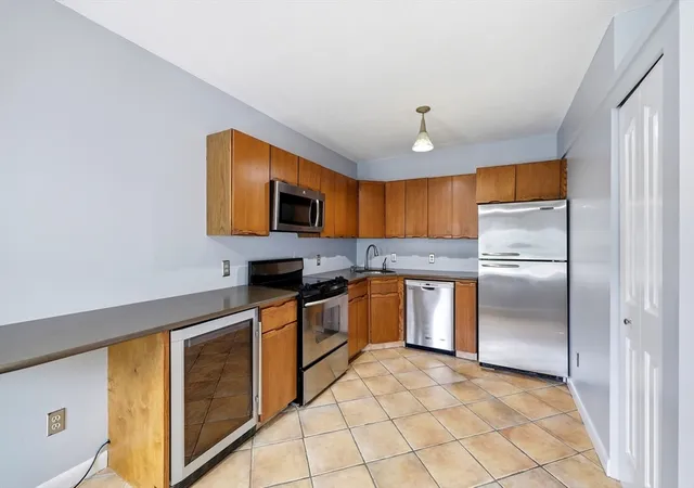 4th image of 44 South View Dr #44, Southwick, MA 01077 | MLS# 73557448