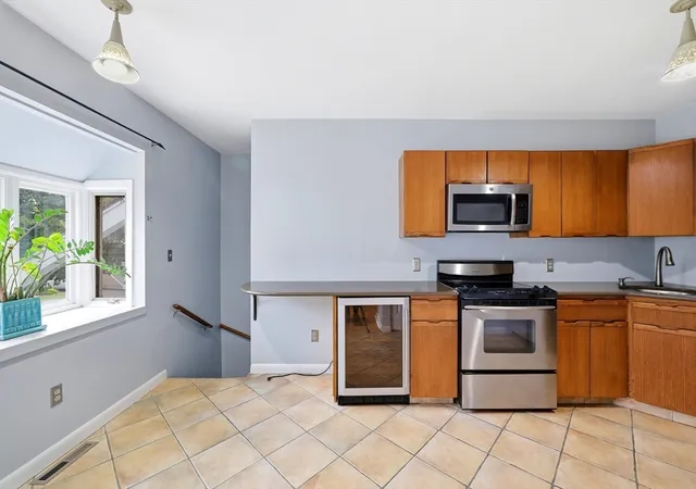 5th image of 44 South View Dr #44, Southwick, MA 01077 | MLS# 73557448