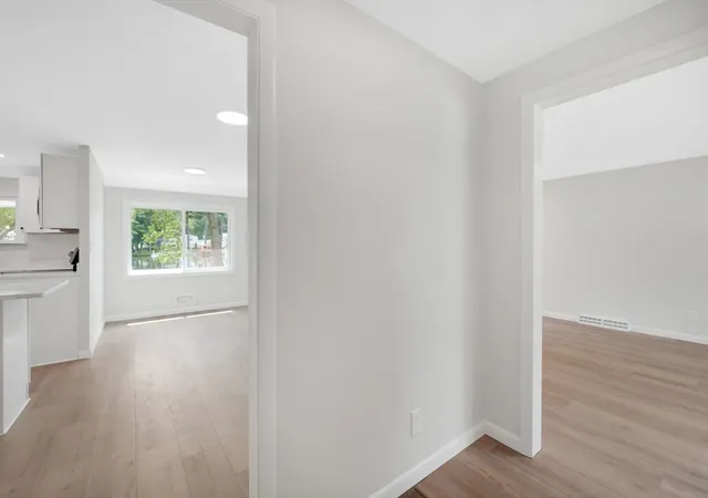 4th image of 42 Wheeler Dr, Enfield, CT 06082 | MLS# 73542554
