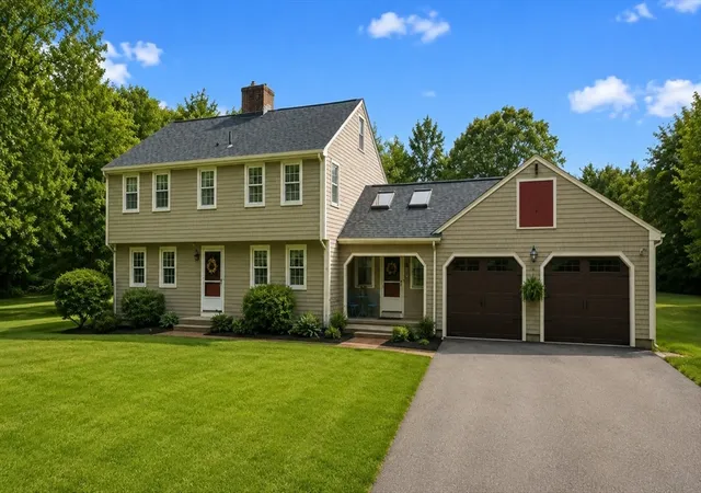 1st image of 25 Pamden Ln, Seekonk, MA 02771 | MLS# 73538891