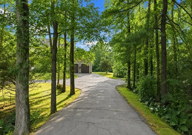 2nd image of 25 Pamden Ln, Seekonk, MA 02771 | MLS# 73538891