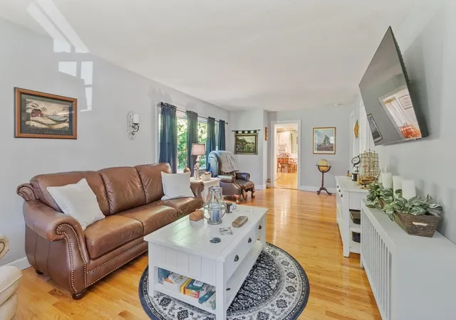 Homes for sale in North Reading, MA | 10 Flash Road, North Reading, MA 01864 | MLS# 73547906