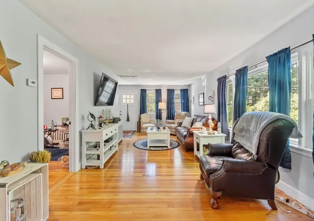 Homes for sale in North Reading, MA | 10 Flash Road, North Reading, MA 01864 | MLS# 73547906