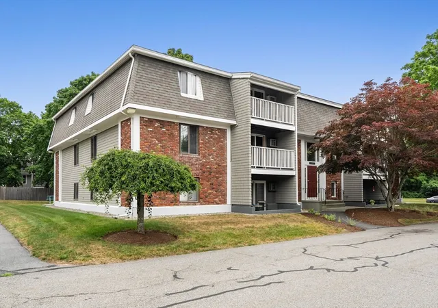 1st image of 220 Bedford Street #12D, Bridgewater, MA 02324 | MLS# 73546509