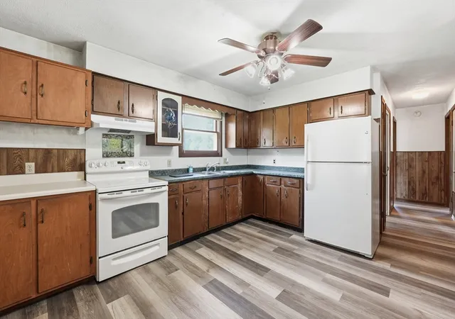 Photo 4 of Sale Pending at 2324 Main St, Lancaster, MA 01523 | MLS# 73568735 | Listing updated on 2026-09-23